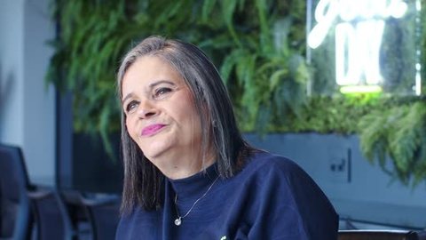 Cristina Andrade